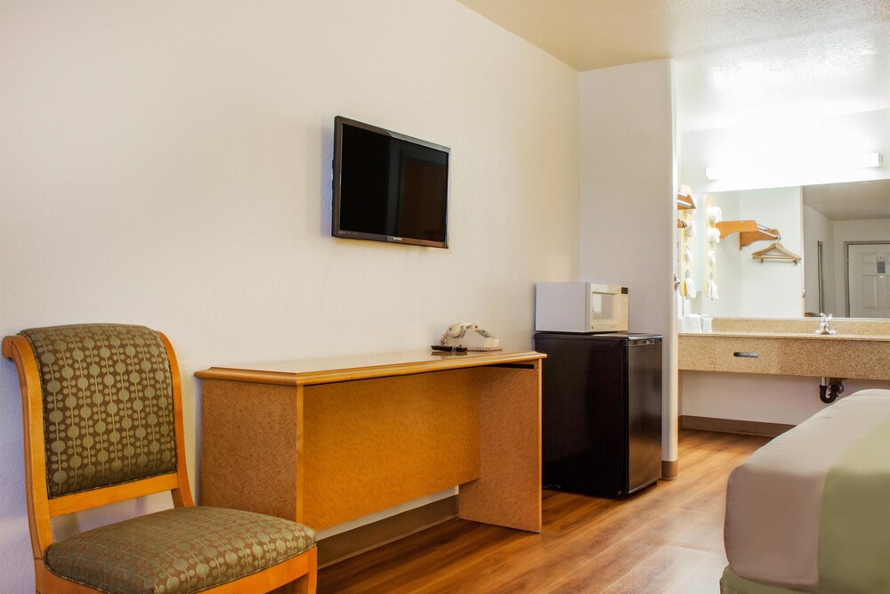 Apache Inn - photo 22