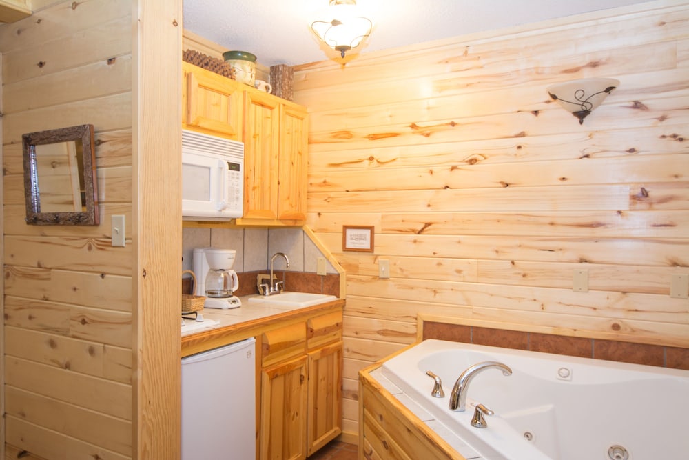 Upper Canyon Inn & Cabins - photo 7