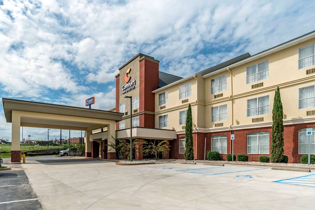 Comfort Inn Suites Millbrook Prattville — Millbrook