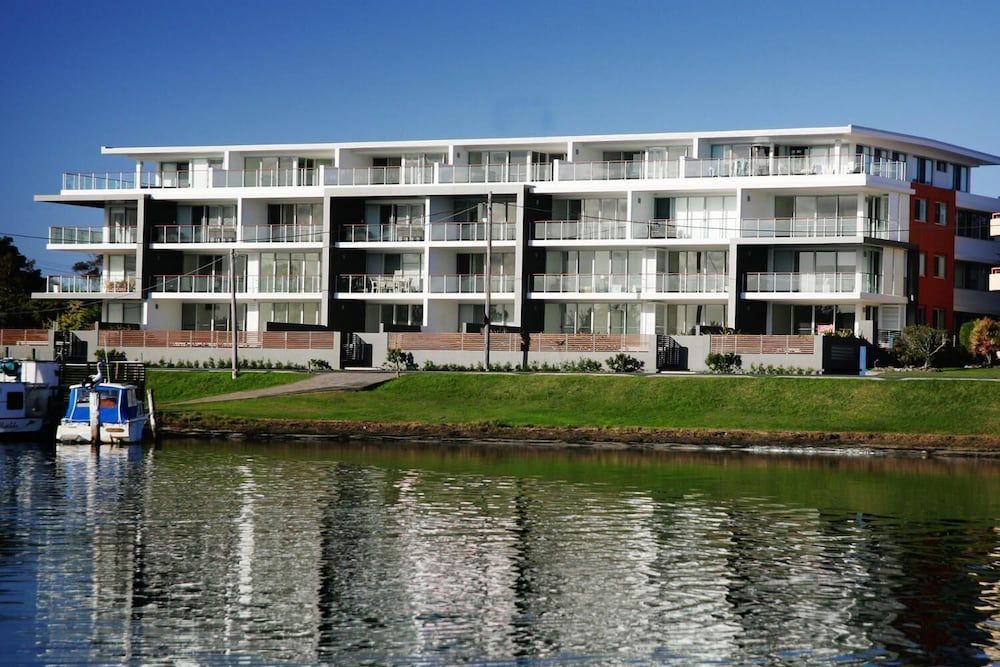 Waterline 202 — 4-Star Luxury Hotel in Forster, Australia
