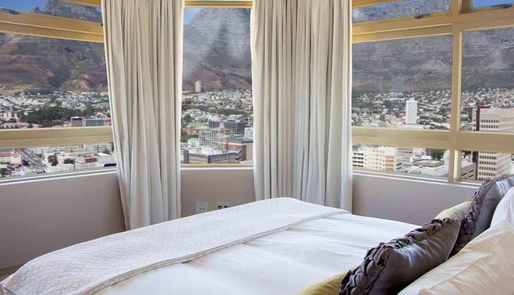 ITC Hospitality Group Penthouse 2 Bedrooms Cartwright s Corner — 4-Star Luxury Hotel in Cape Town, South Africa