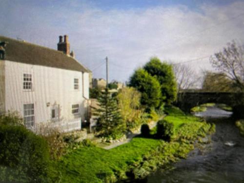 Clearwater 17th Century Cottage