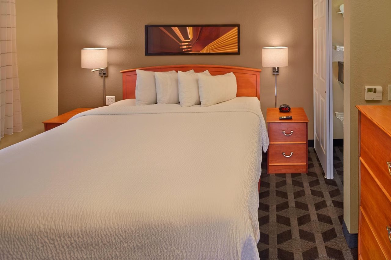 TownePlace Suites by Marriott Orlando East UCF Area - photo 9