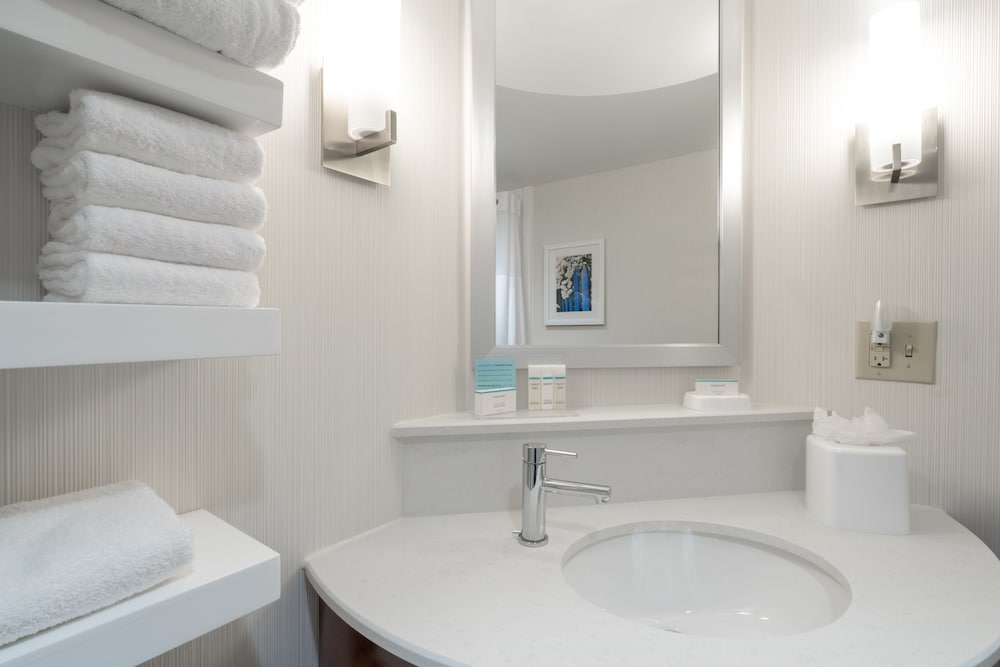Hampton Inn Downingtown Exton - photo 32