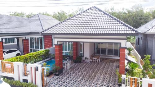 Cherina Pool Villa 3 — 4-Star Luxury Hotel in Hat Yai, Thailand