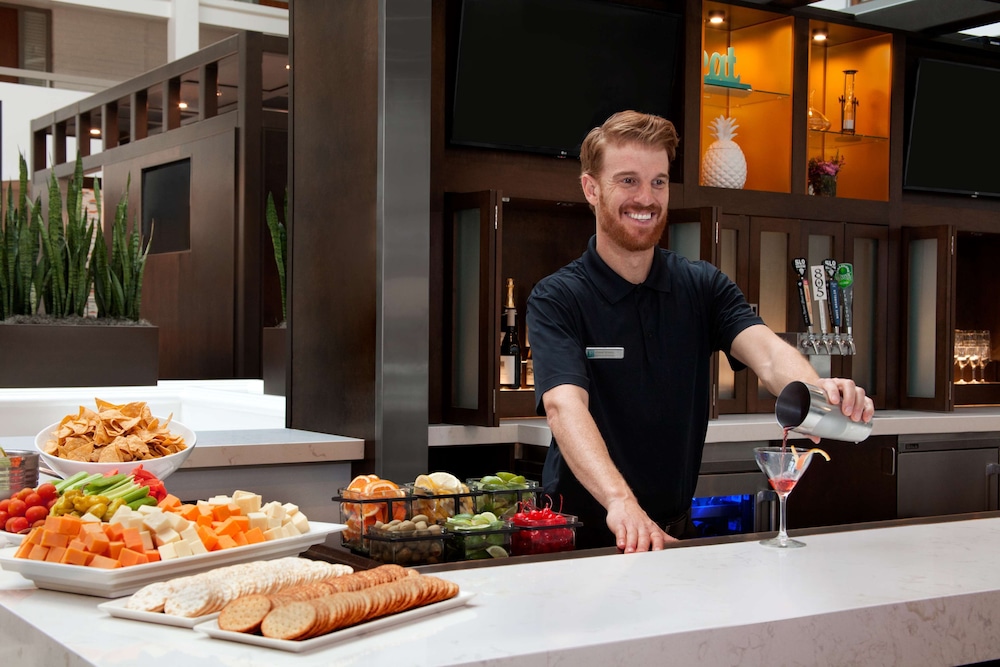 Embassy Suites by Hilton San Luis Obispo - photo 3