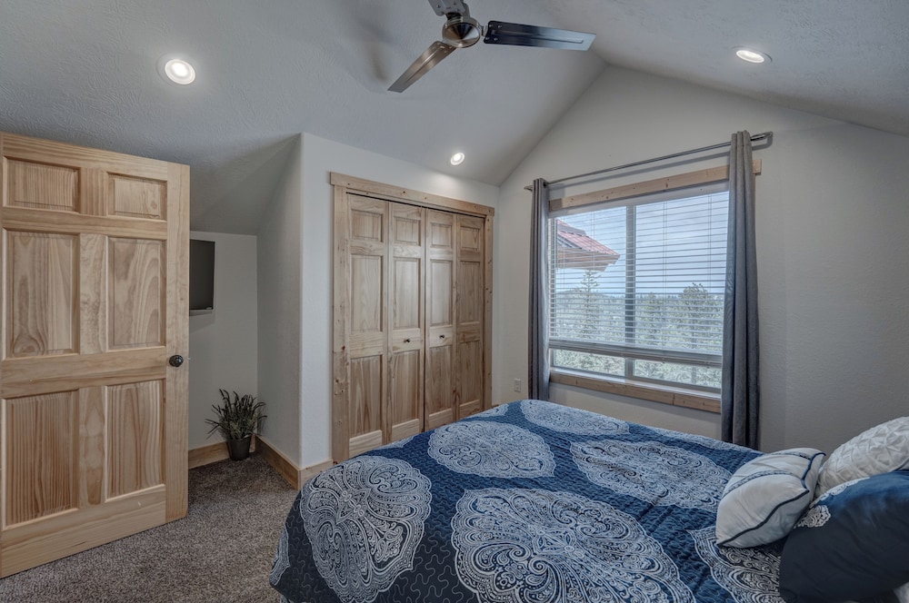 Little Hope Chalet at Terry Peak Ski Resort - photo 5