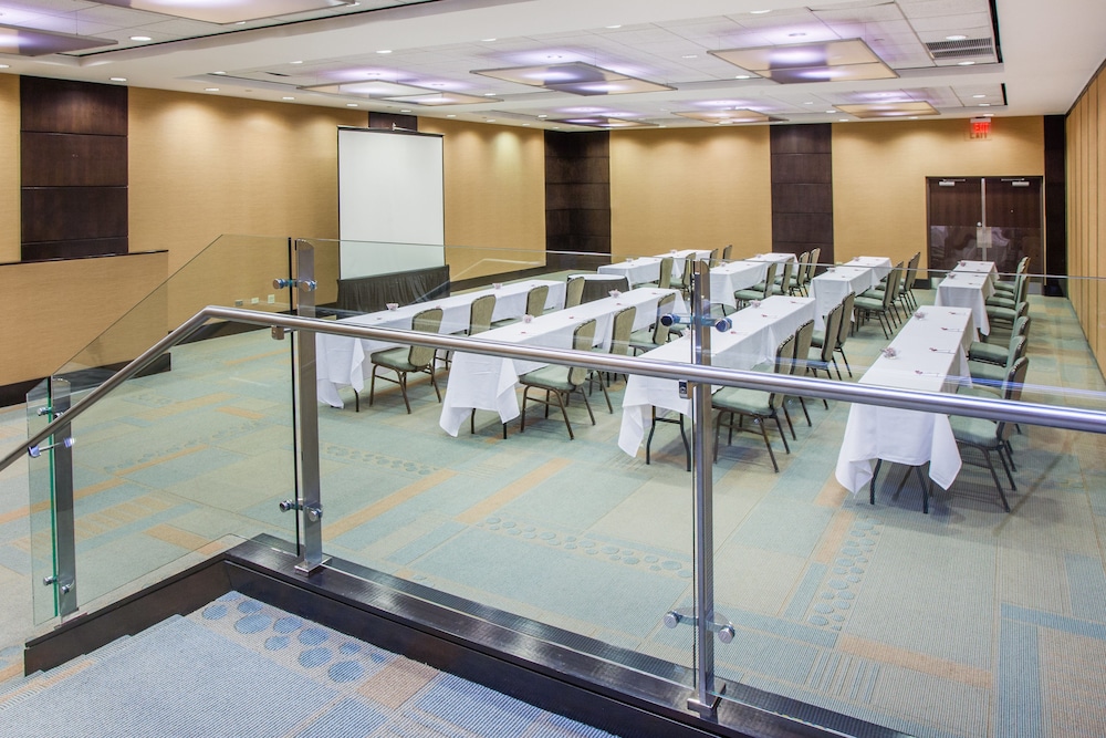 Crowne Plaza Lombard Downers Grove by IHG - photo 71
