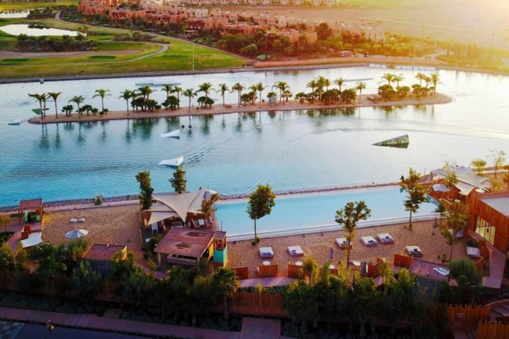 Villa Marrakech Piscine privée Vue sur Golf&Atlas — 4-Star Luxury Hotel in Marrakesh, Morocco
