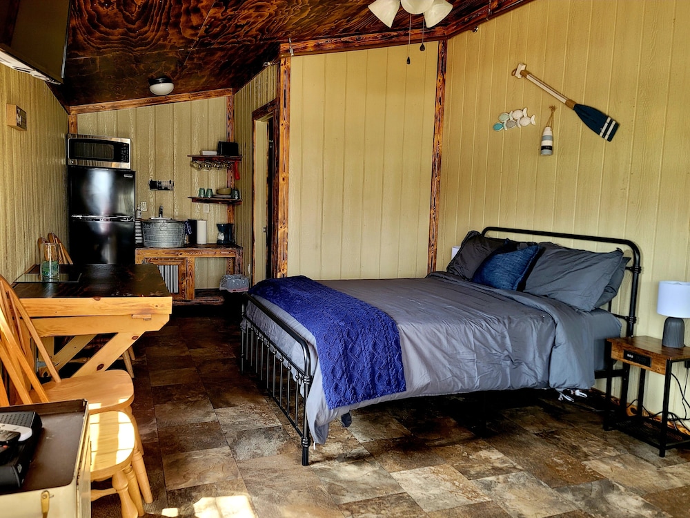Buddy's Harbor - photo 12