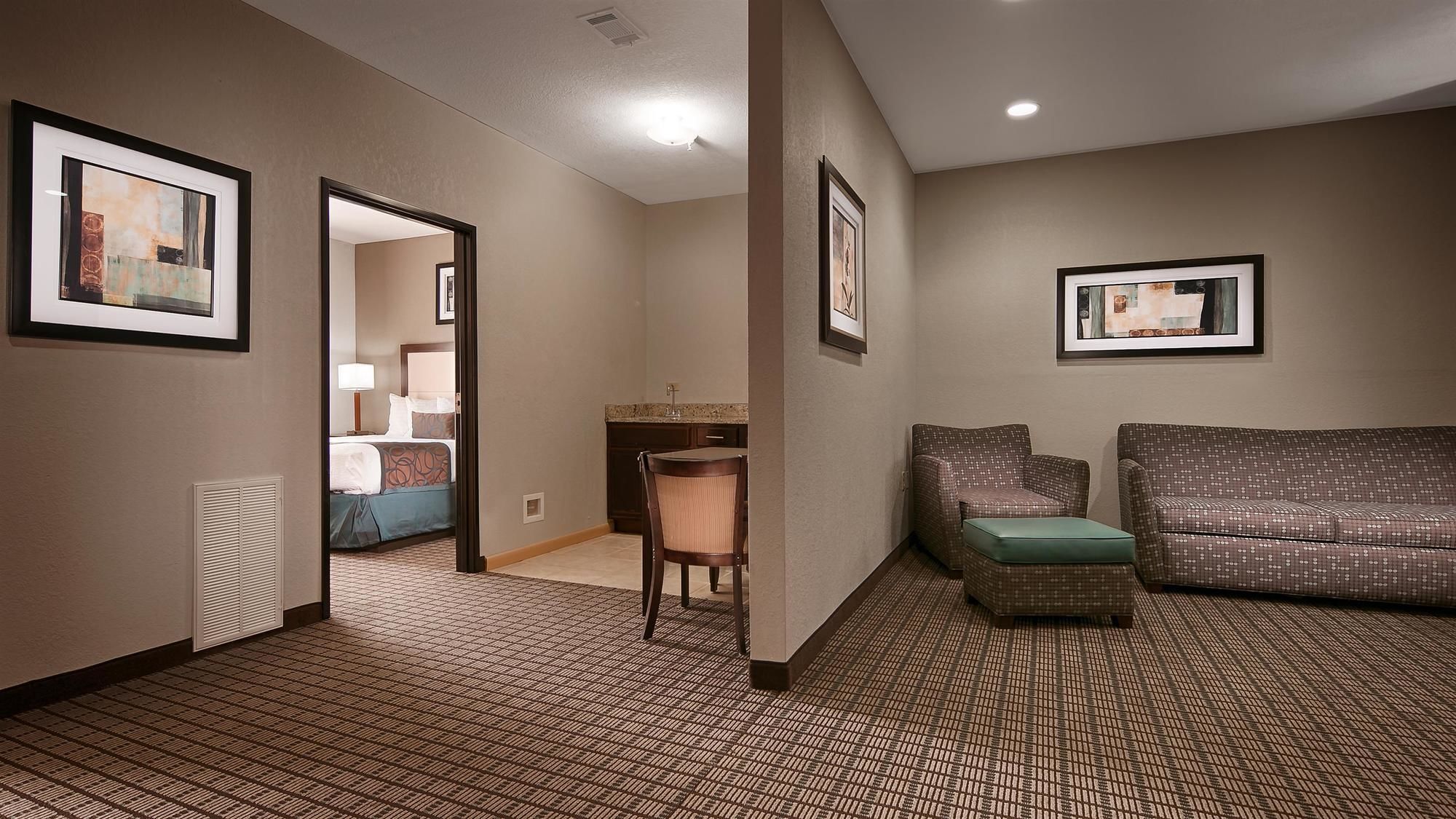 Best Western Plus Magee Inn And Suites - photo 24