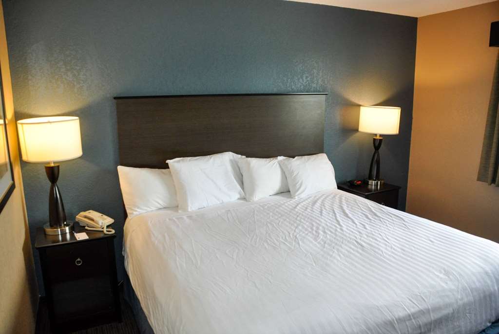 AmericInn by Wyndham Clear Lake - photo 15