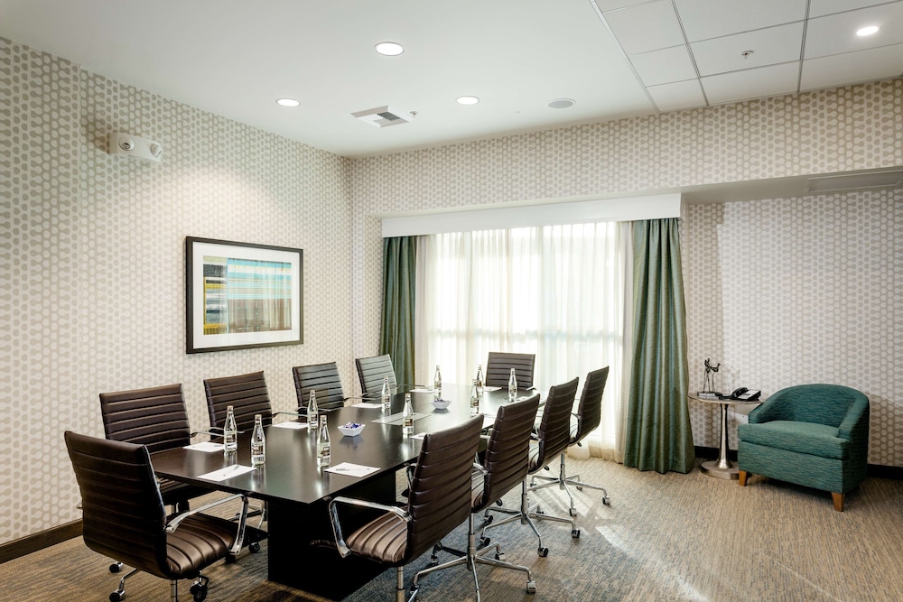 Hampton Inn & Suites by Hilton Seattle Northgate - photo 40