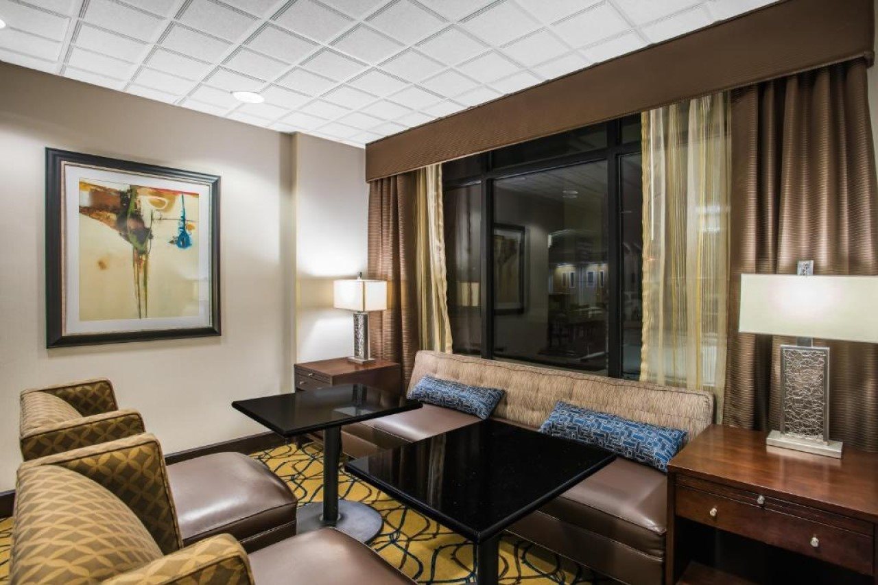 Hampton Inn Cleveland Airport Tiedeman Rd - photo 9