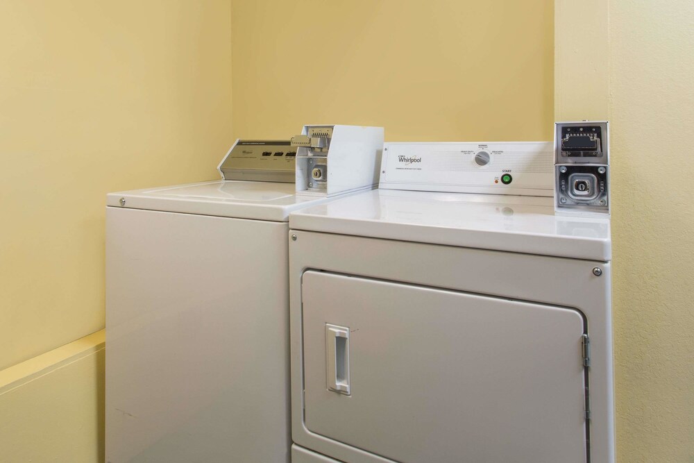 Days Inn Leominster Fitchburg Area - photo 24