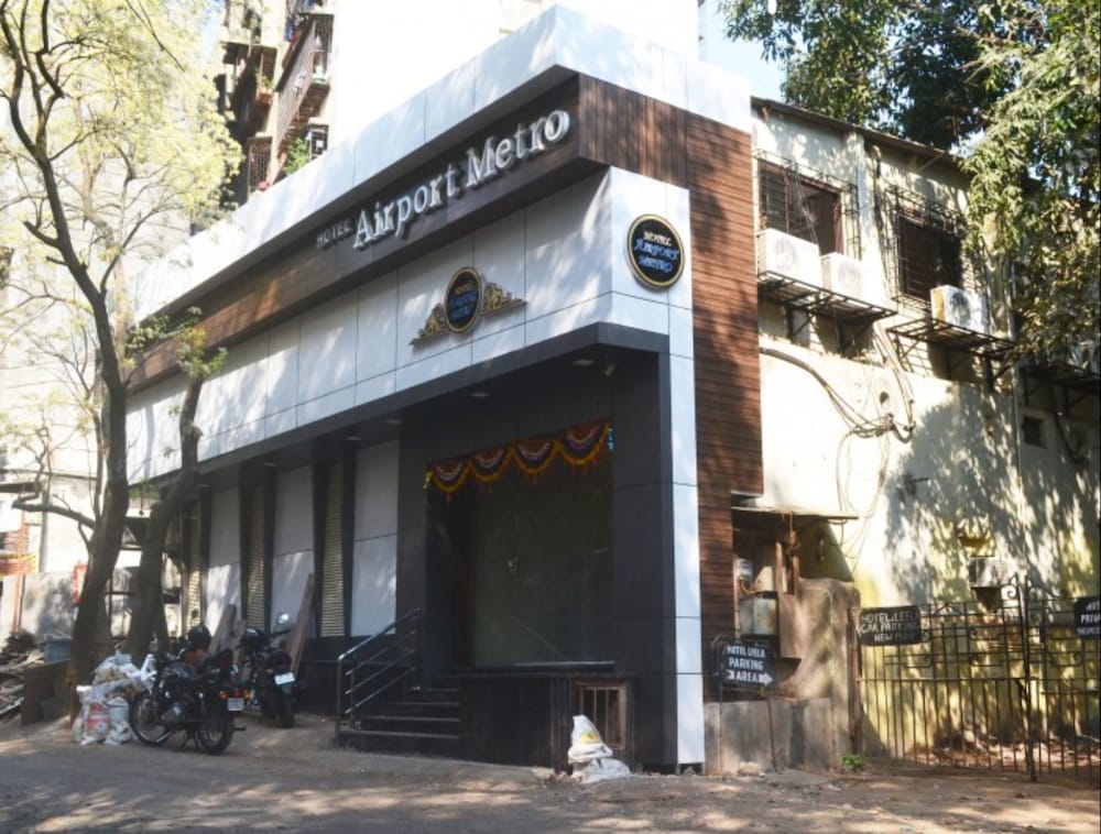 Hotel Airport Metro