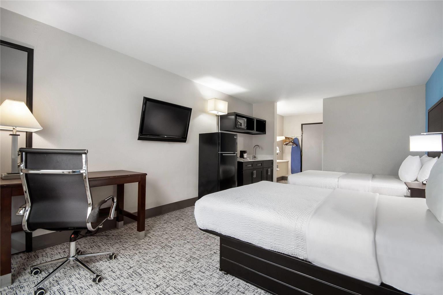 Baymont by Wyndham Marinette - photo 19