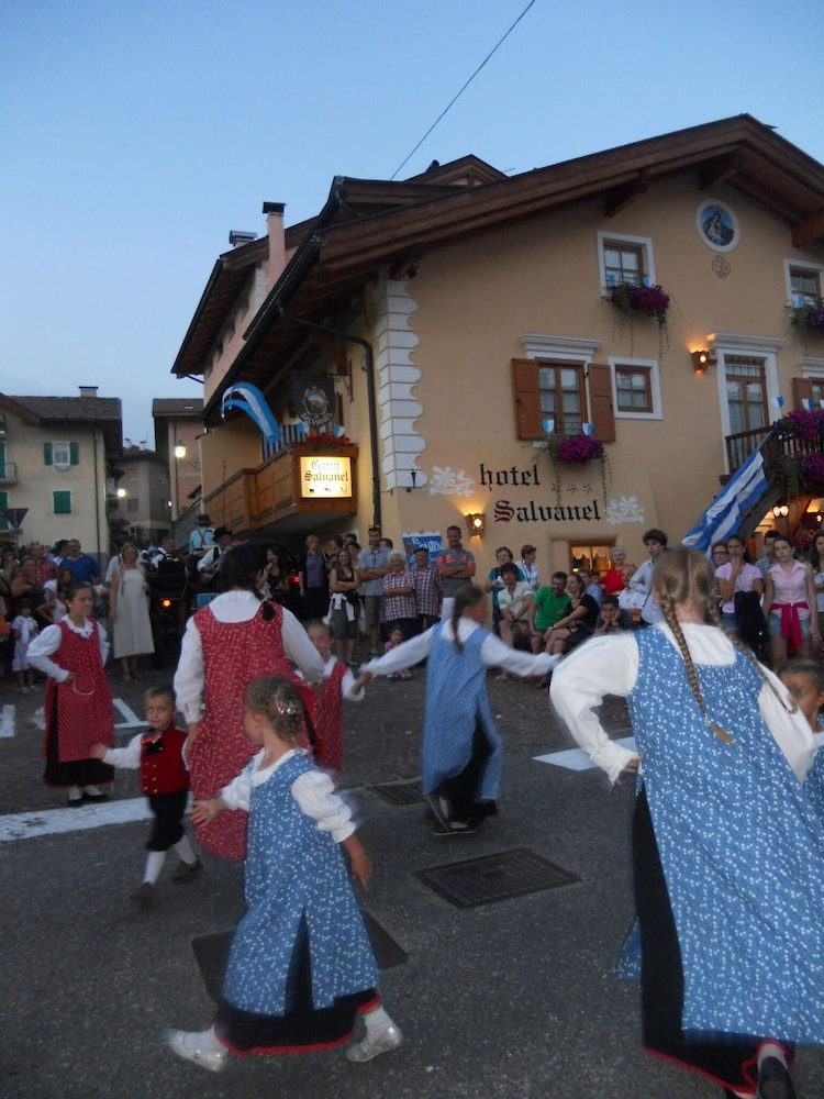 Hotel Salvanel Boschetto Roland Di Dapra Maria Maddalena in Cavalese, Italy