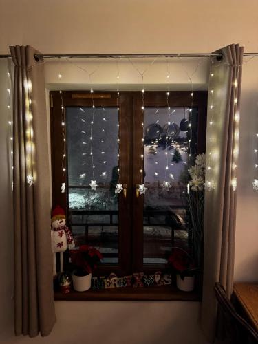 Green Park Resort A8 Apartament Waloński z dostępem do basenu sauny jacuzzi siłowni Widok z 3 stron budynku in Szklarska Poreba, Poland