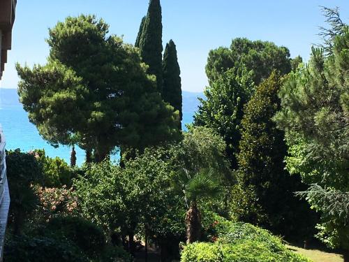 Sunset Apartment — 4-Star Luxury Hotel in Sirmione, Italy