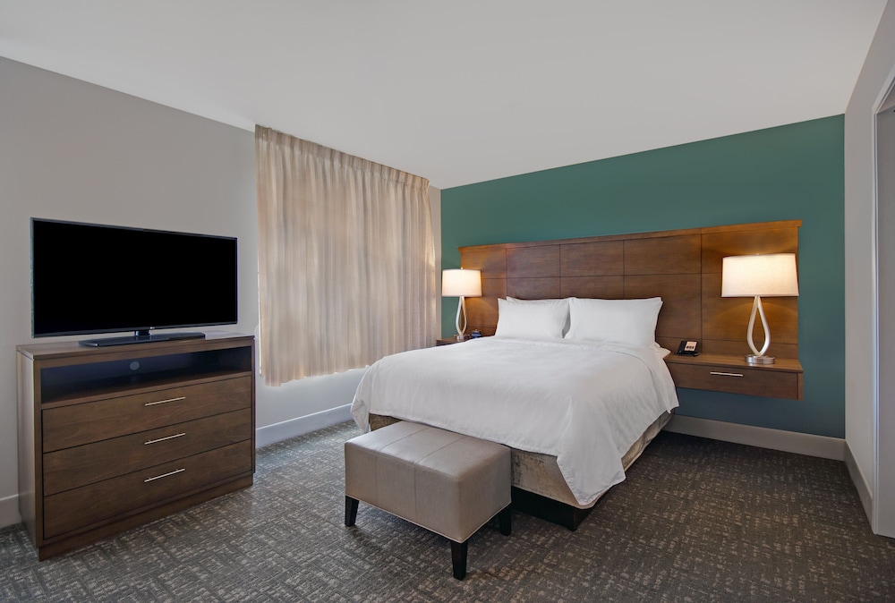 Staybridge Suites Sterling Heights Detroit by IHG - photo 12