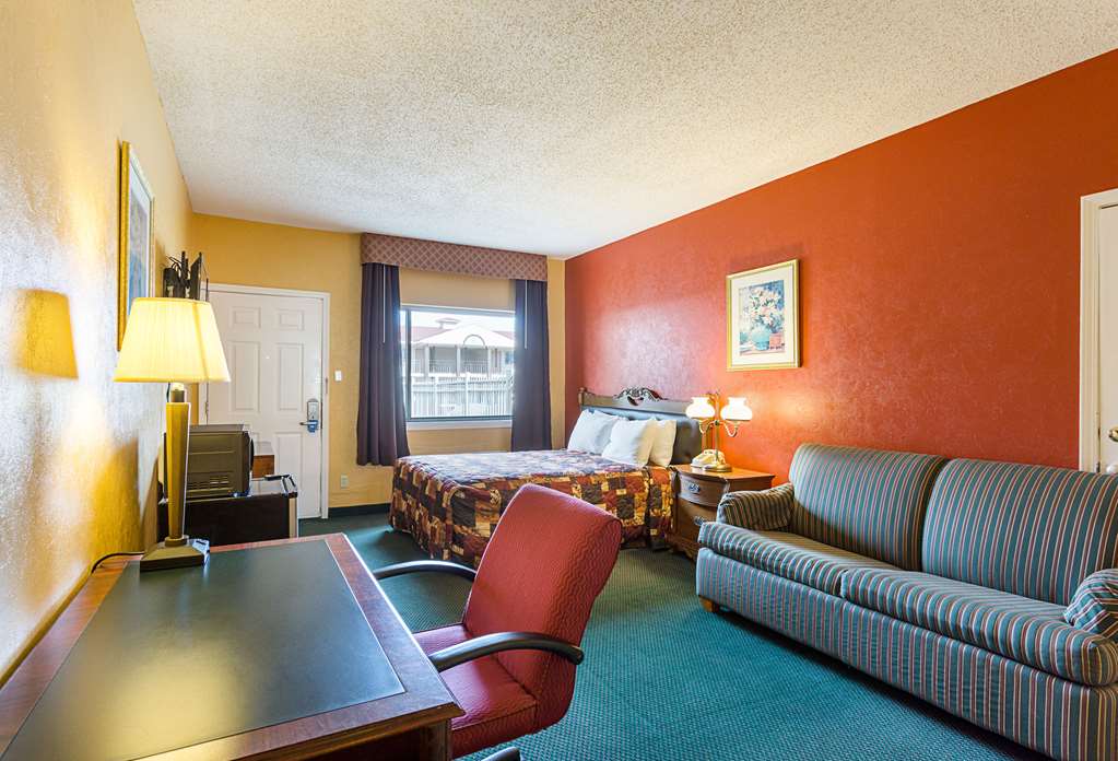 Rodeway Inn Roswell West - photo 23