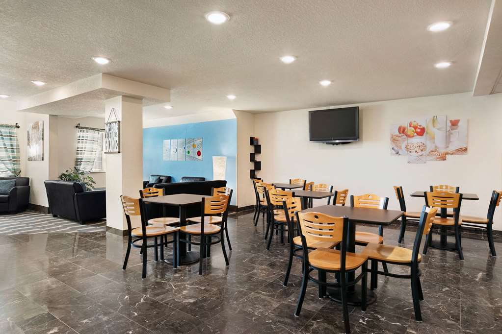 Microtel Inn & Suites by Wyndham Culpeper - photo 9