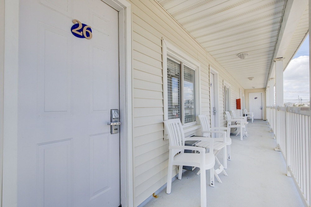 Surf City Hotel - photo 14