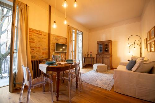 Casa Vacanze Gombito 4 Bergamo Alta — 4-Star Luxury Hotel in Bergamo, Italy