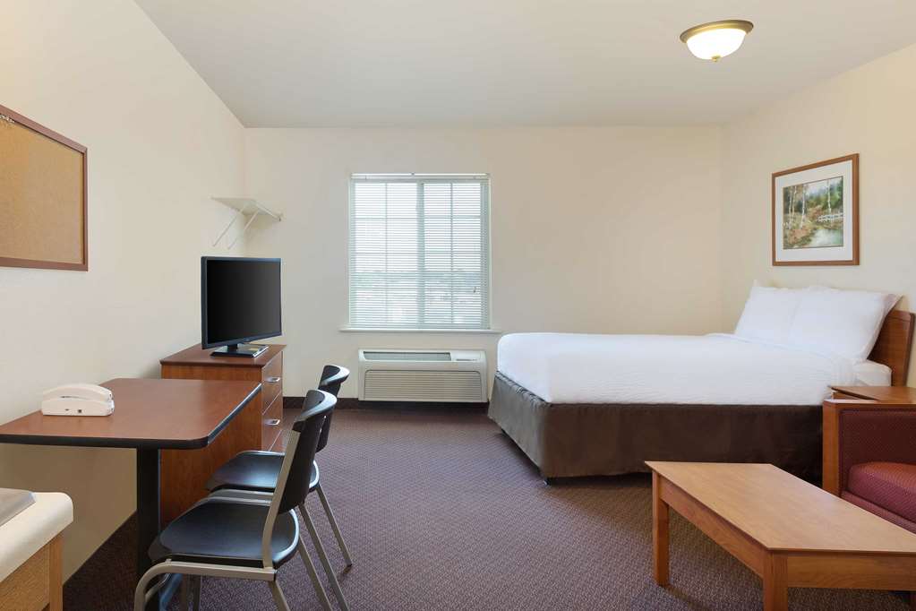 Woodspring Suites Tyler - photo 12