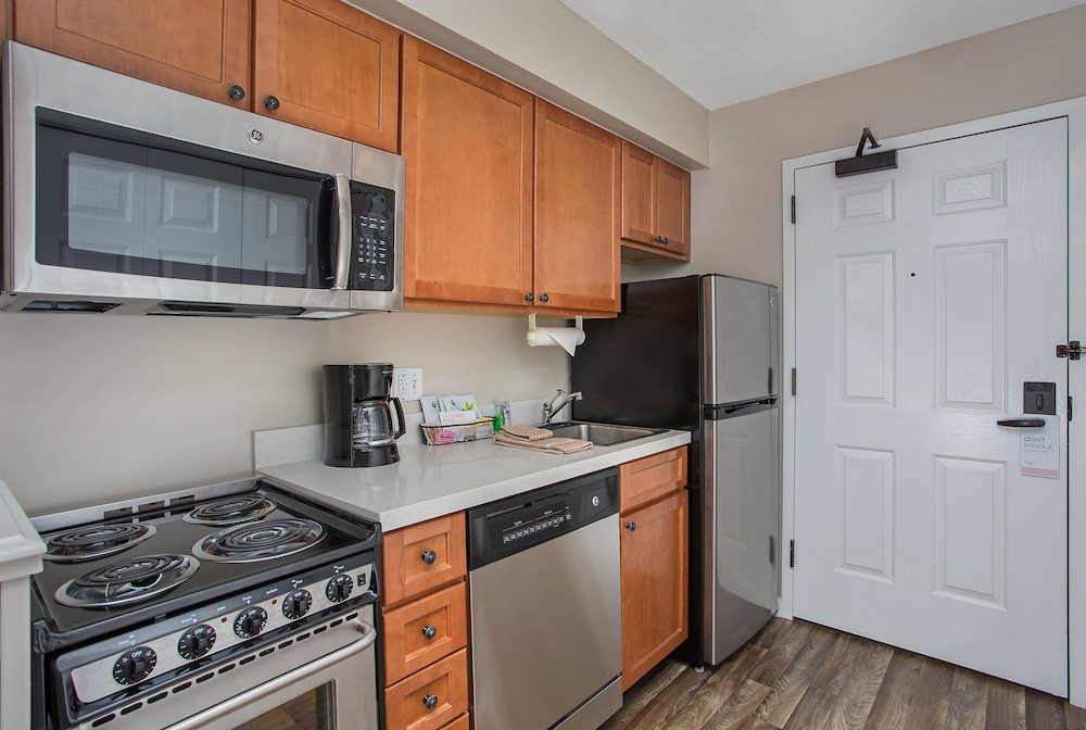 TownePlace Suites by Marriott Knoxville Cedar Bluff - photo 10