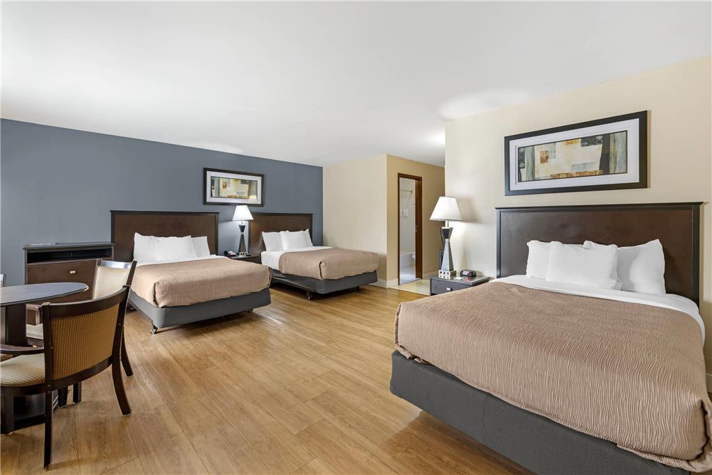 Quality Inn Niagara Falls Blvd - photo 15