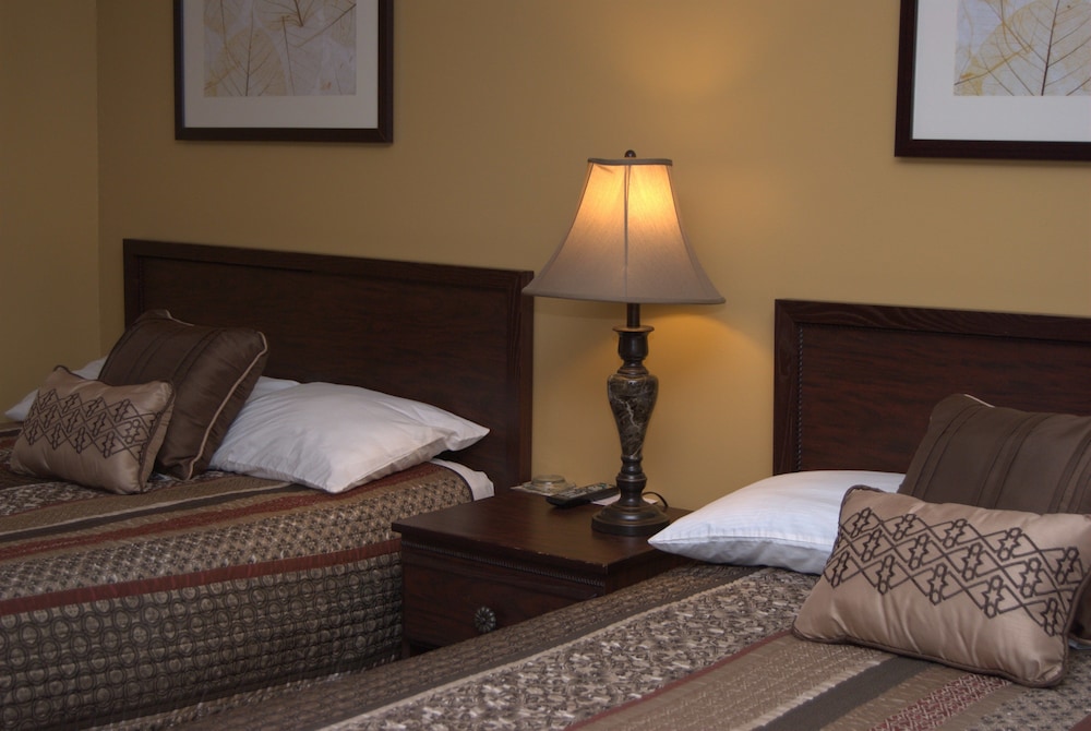 Commodore Resort - photo 12