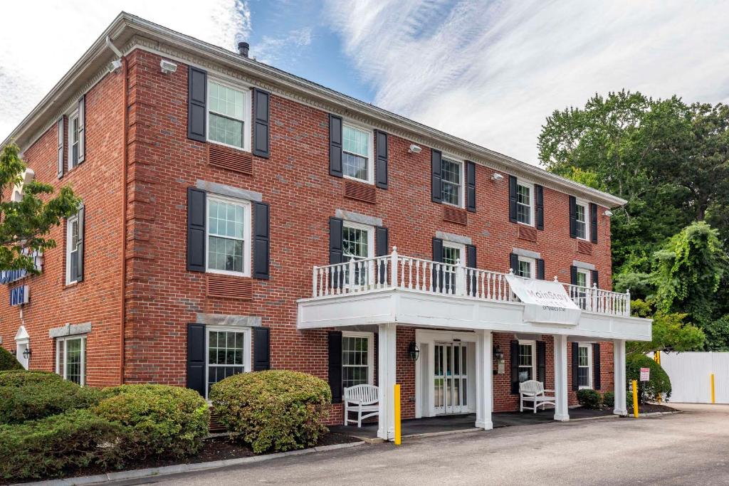 MainStay Suites Foxboro Mansfield - photo 3