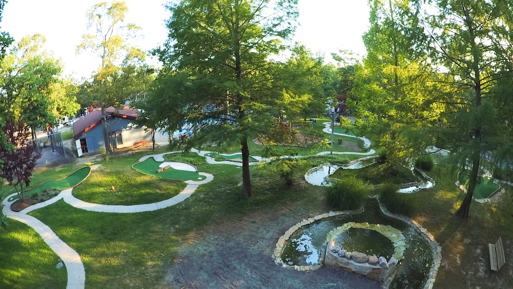 Williamsburg RV & Camping Resort - photo 11