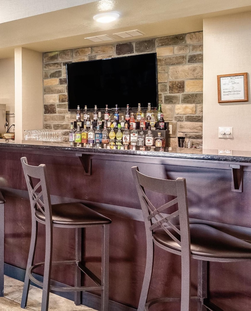 Cobblestone Inn & Suites Bridgeport - photo 27