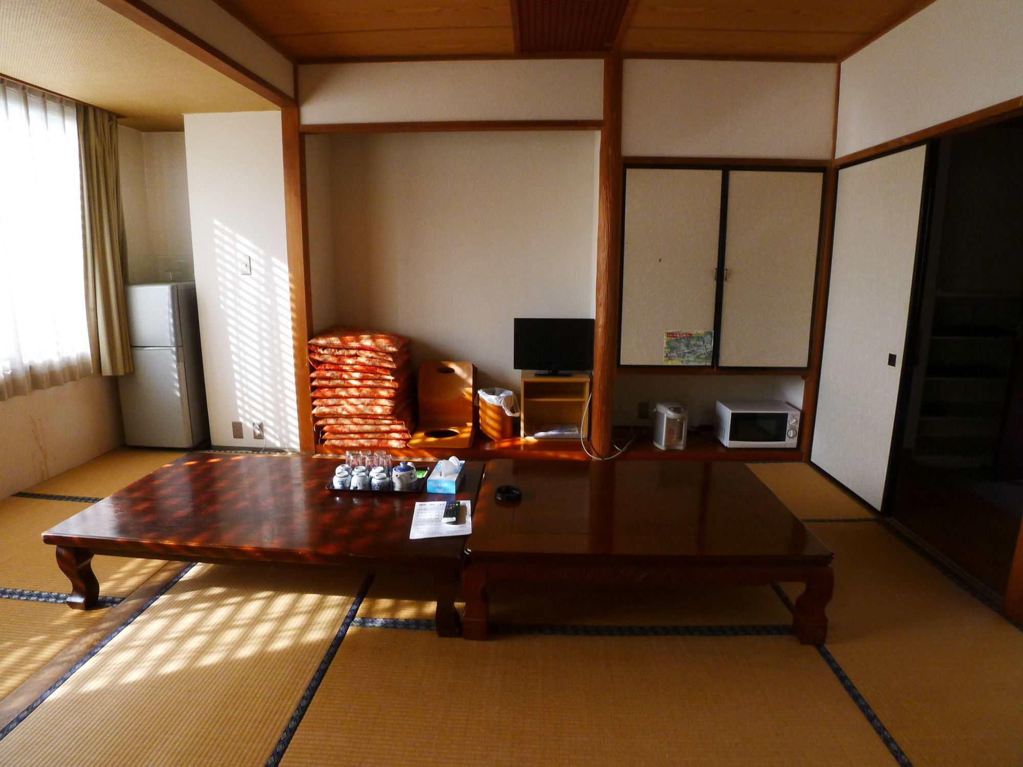 New Makomo Hotel — Itako