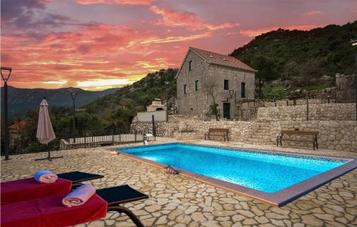 Lovely Home In Vrgorac With Wifi — 4-Star Luxury Hotel in Vrgorac, Croatia