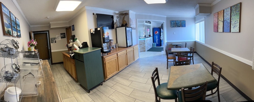 AmeriVu Inn - photo 8