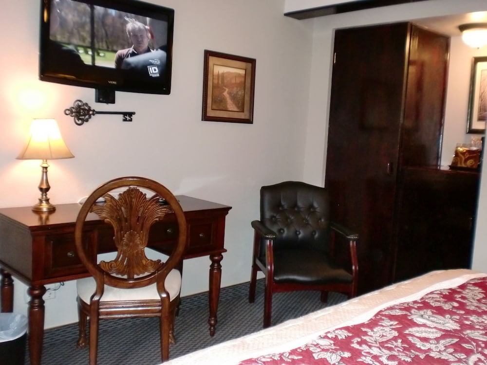 The North Shore Inn - photo 57