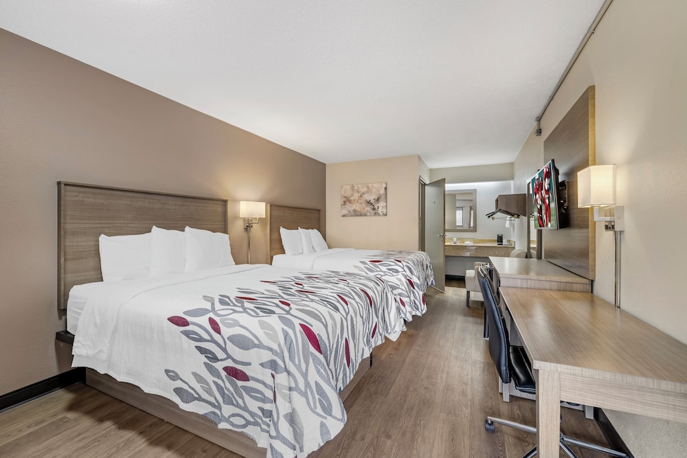 Red Roof Inn Parsippany - photo 10
