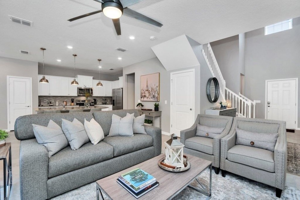 5 Bed With Fantastic Game Room In Fun Resort 5 Bedroom Townhouse by RedAwning - photo 22