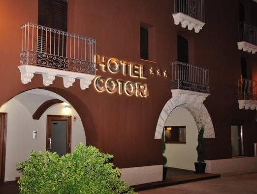 Hotel Cotori - carbon neutral hotel in Unknown City