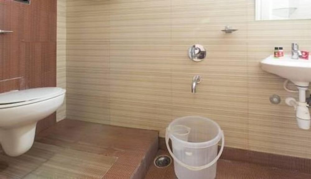 Arista Service Apartments Khernagar