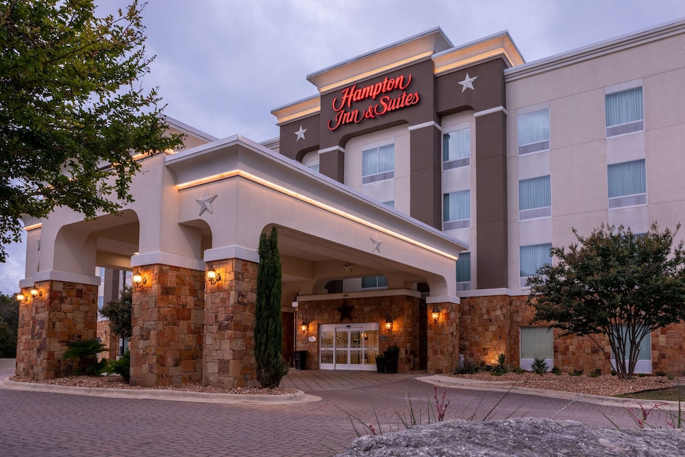 Hampton Inn & Suites Boerne - photo 55