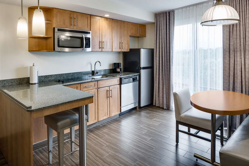 HYATT house Hartford North Windsor - photo 4