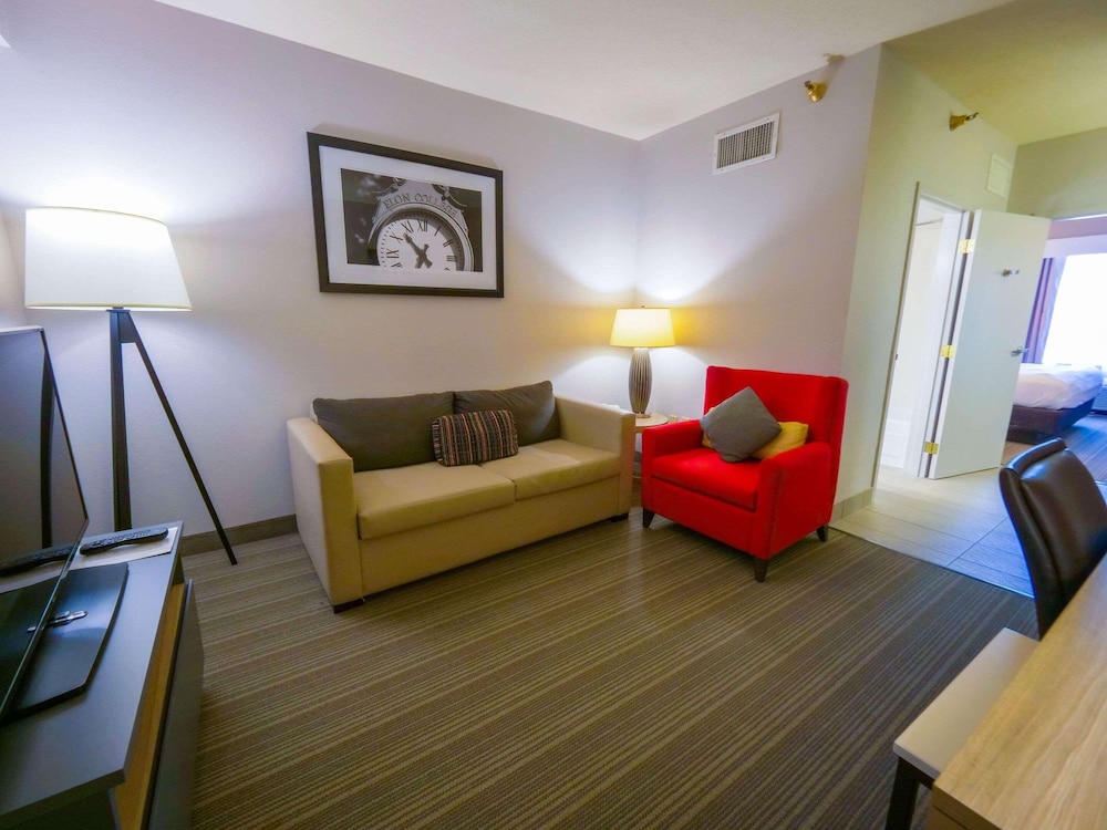 Country Inn & Suites by Radisson Burlington NC - photo 12