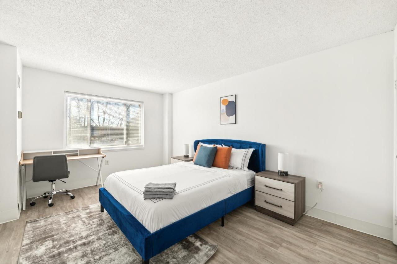 Legacy at Imperial Village 516 I 2 Bed 2 Bath — 4-Star Luxury Hotel in Richmond, United States