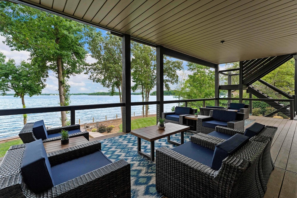 Lake Norman Getaway - photo 88