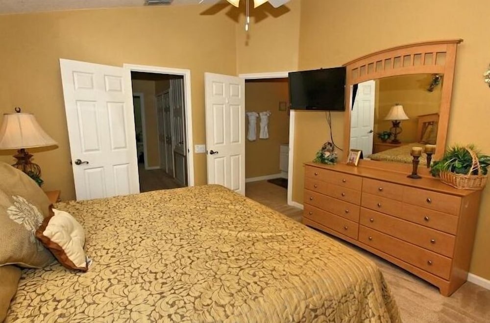 3 Bedroom 3 Bath Townhouse in Gate Resort 3 Townhouse by RedAwning - photo 4